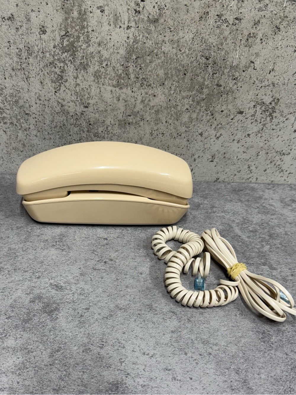Vintage AT&T Trimline 210 Beige Retro Corded Telephone